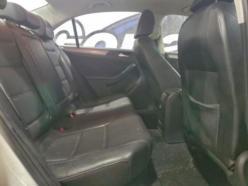 Photo 10 from auction – 2014 VOLKSWAGEN JETTA with VIN 3VWLL7AJ9EM410818