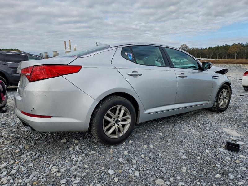 Photo 3 from auction – 2011 KIA OPTIMA with VIN KNAGM4A74B5170936