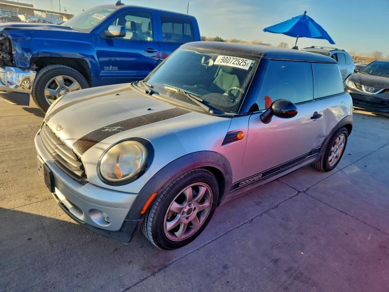 MINI COOPER 2010 with VIN WMWMF3C5XATZ64577 - Photo from auction