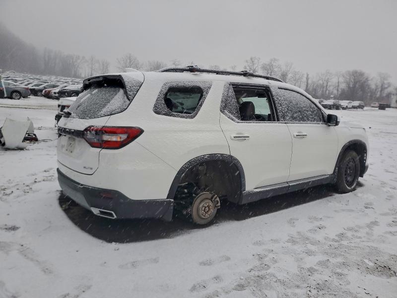 Photo 3 from auction – 2023 HONDA PILOT ELIT with VIN 5FNYG1H85PB009593