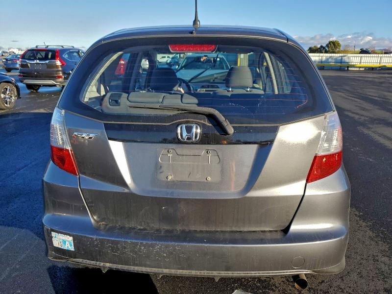 Photo 6 from auction – 2013 HONDA FIT with VIN JHMGE8H33DC075890