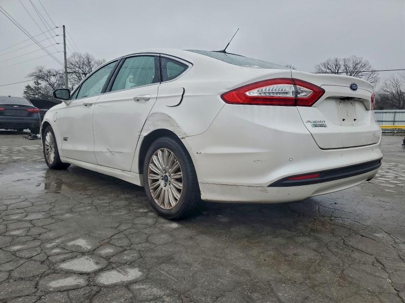 Photo 2 from auction – 2016 FORD FUSION SE with VIN 3FA6P0PU6GR295510