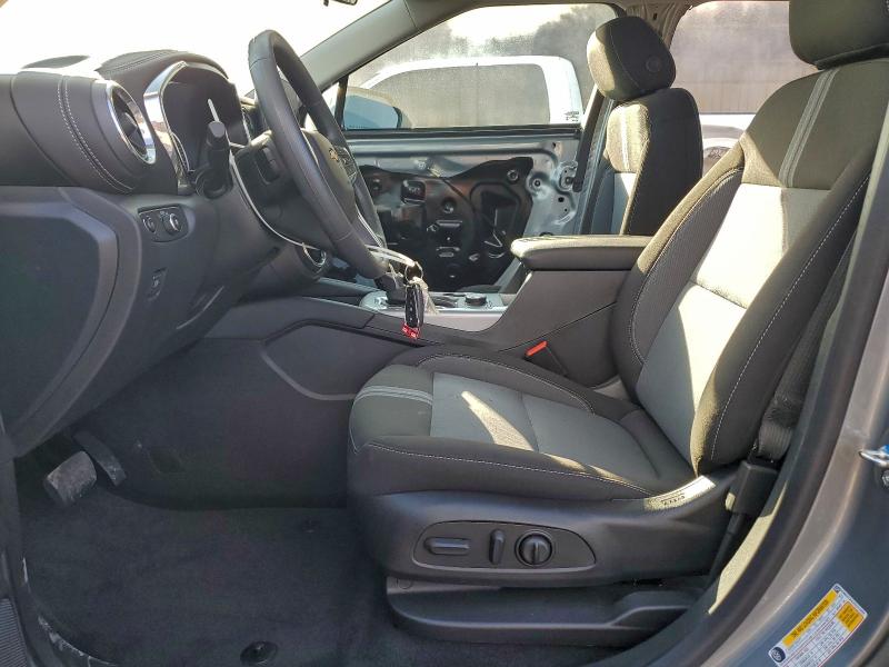Photo 7 from auction – 2025 CHEVROLET BLAZER 2LT with VIN 3GNKBCR43SS272295