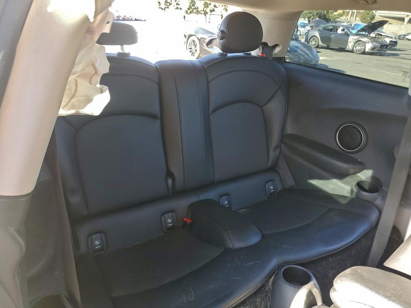 Photo 10 from auction – 2015 MINI COOPER S with VIN WMWXP7C52F2A38000