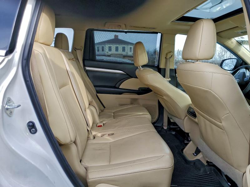 Foto 11 de la subasta – 2018 TOYOTA HIGHLANDER con VIN 5TDJZRFH0JS851032