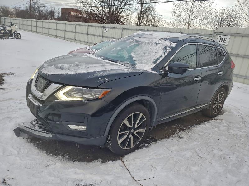 NISSAN ROGUE S 2017 with VIN JN8AT2MV8HW282558 - Photo from auction