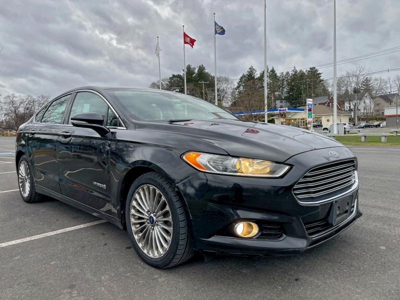 FORD FUSION TIT 2014 with VIN 3FA6P0RU2ER181546 - Photo from auction