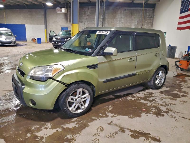 KIA SOUL 2011 with VIN KNDJT2A20B7214634 - Photo from auction