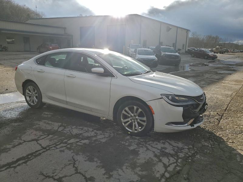 Photo 4 from auction – 2015 CHRYSLER 200 LIMITE with VIN 1C3CCCAB7FN726024