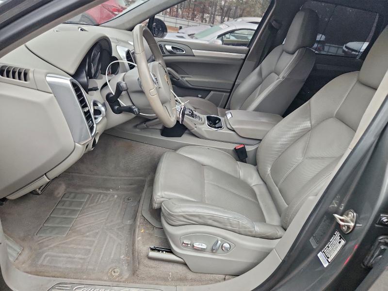 Photo 7 from auction – 2014 PORSCHE CAYENNE with VIN WP1AD2A27ELA71835
