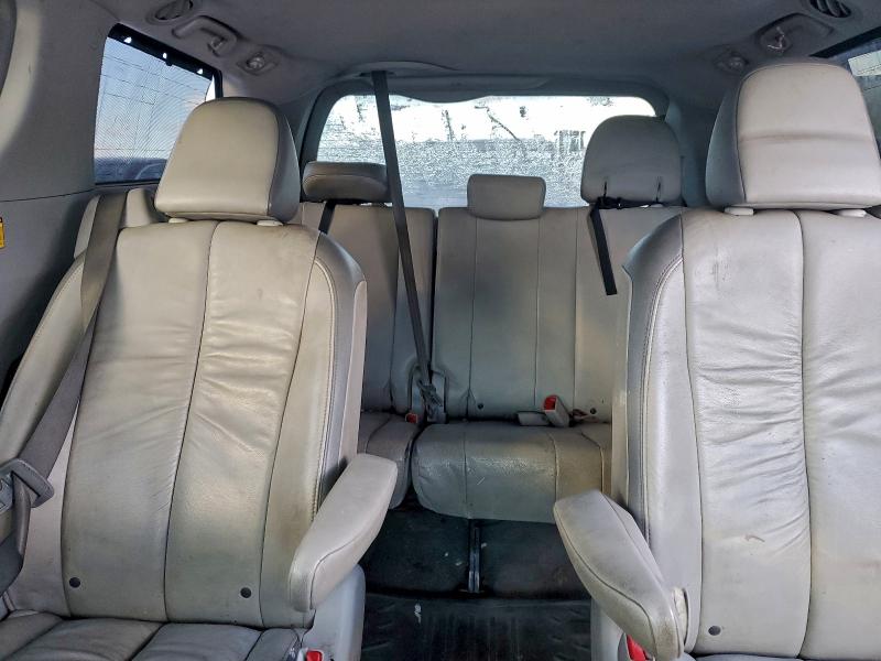 Photo 10 from auction – 2012 TOYOTA SIENNA with VIN 5TDYK3DC5CS212025