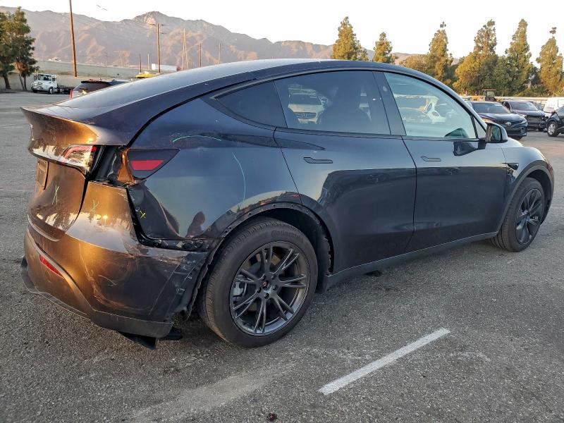 Photo 3 from auction – 2025 TESLA MODEL Y with VIN 7SAYGDED3SF218281