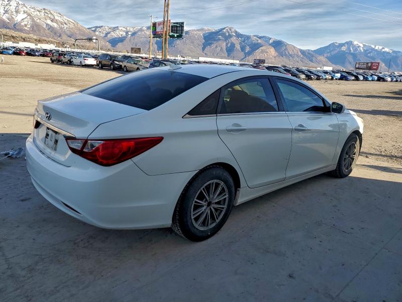 Photo 3 from auction – 2012 HYUNDAI SONATA GLS with VIN 5NPEB4AC5CH366723
