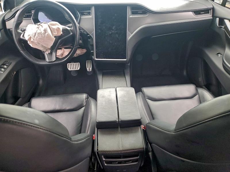 Photo 8 from auction – 2020 TESLA MODEL X with VIN 5YJXCBE47LF262522