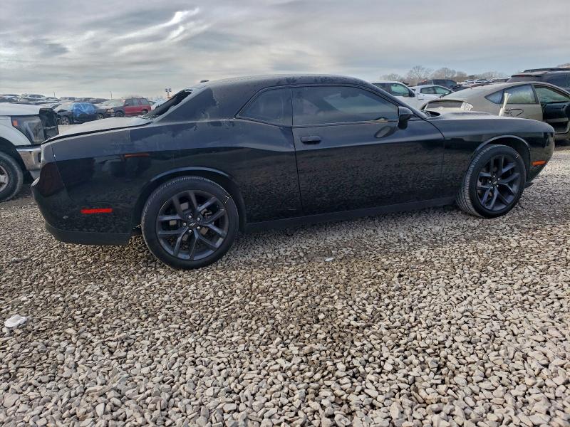 Photo 3 from auction – 2021 DODGE CHALLENGER with VIN 2C3CDZAG6MH637899