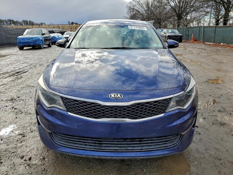 Photo 5 from auction – 2017 KIA OPTIMA with VIN 5XXGT4L39HG140268