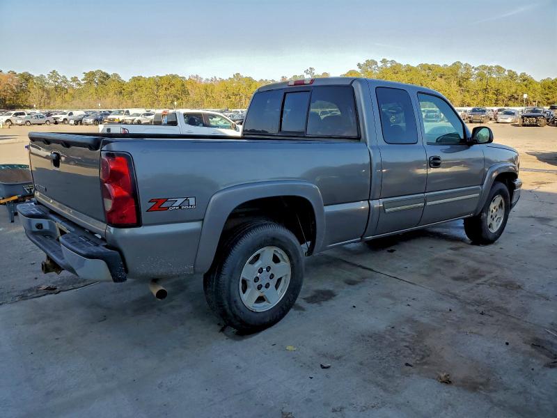 Photo 3 from auction – 2006 CHEVROLET SILVERADO with VIN 1GCEK19B86Z201353