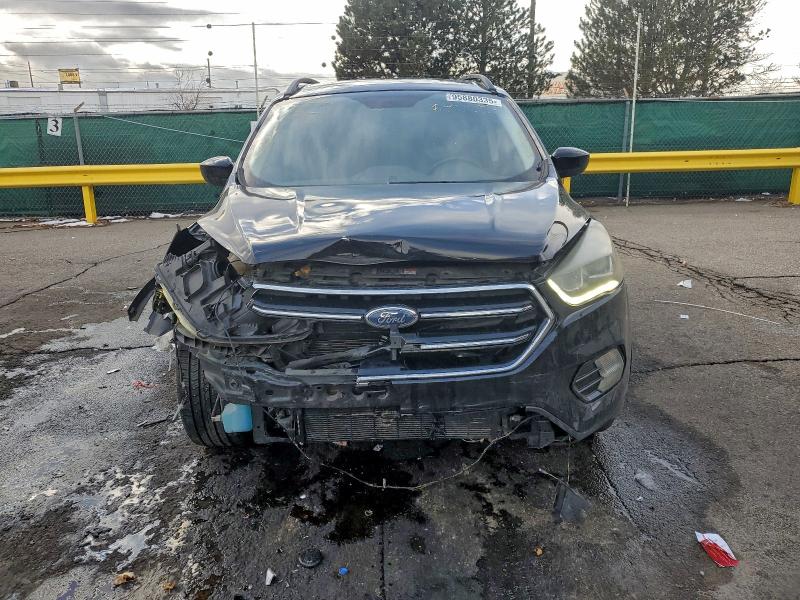 Photo 5 from auction – 2017 FORD ESCAPE SE with VIN 1FMCU0GD6HUD74753