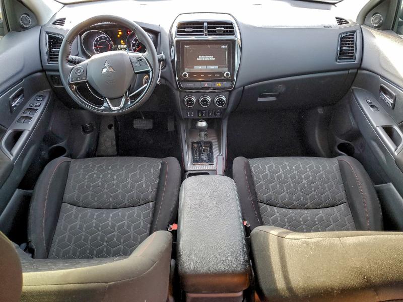 Photo 8 from auction – 2024 MITSUBISHI OUTLANDER with VIN JA4ARUAUXRU024454