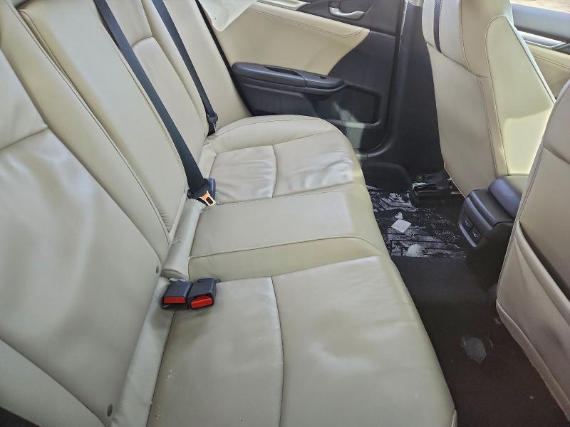 Photo 10 from auction – 2016 HONDA CIVIC TOUR with VIN 19XFC1F98GE210604