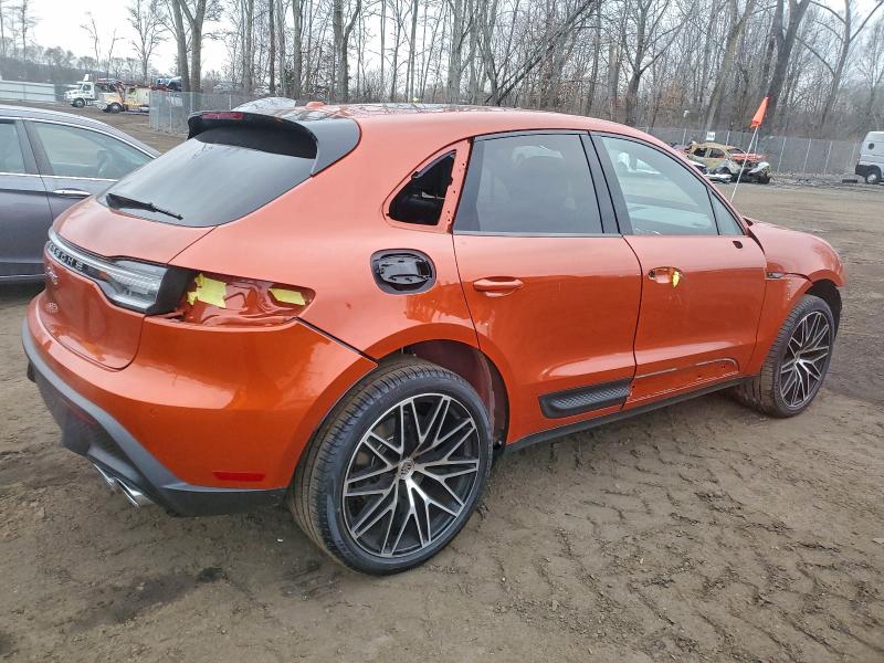 Photo 3 from auction – 2024 PORSCHE MACAN BASE with VIN WP1AA2A55RLB11077