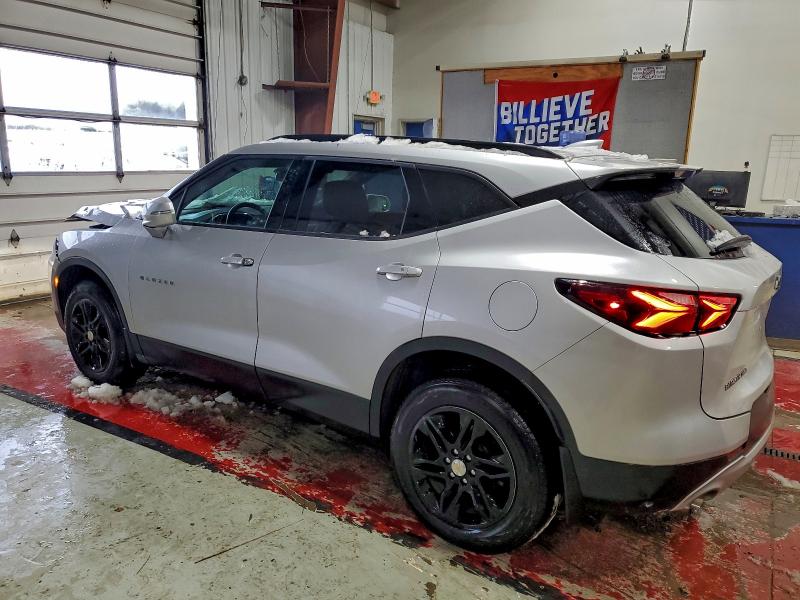 Photo 2 from auction – 2020 CHEVROLET BLAZER 2LT with VIN 3GNKBHR46LS688372
