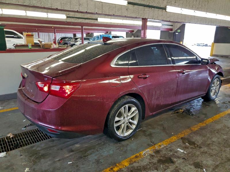 Photo 3 from auction – 2016 CHEVROLET MALIBU LT with VIN 1G1ZE5ST4GF282480