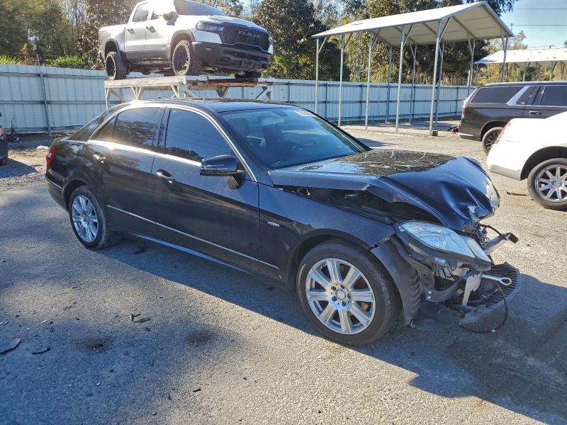 Photo 4 from auction – 2012 MERCEDES-BENZ E 350 with VIN WDDHF5KB4CA568561