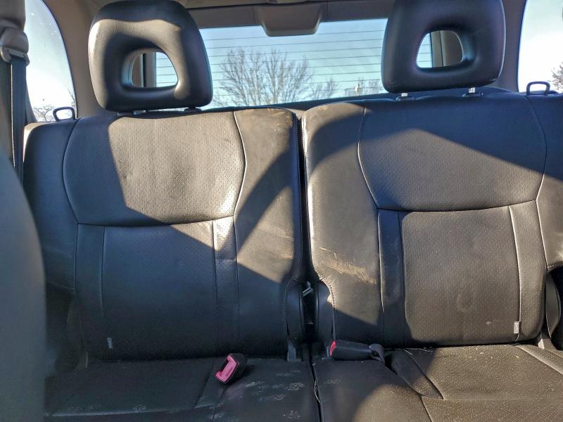 Photo 10 from auction – 2005 TOYOTA RAV4 with VIN JTEHD20V556040542