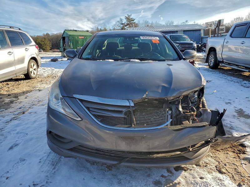 Photo 5 from auction – 2014 HYUNDAI SONATA GLS with VIN 5NPEB4AC8EH910473