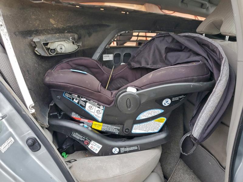 Photo 10 from auction – 2011 HONDA INSIGHT with VIN JHMZE2H73BS003406