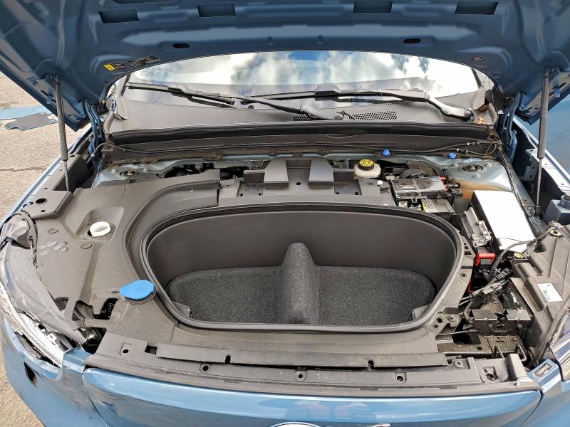 Снимка 12 от търг – 2023 VOLVO C40 RECHAR с VIN YV4ED3GM7P2037837