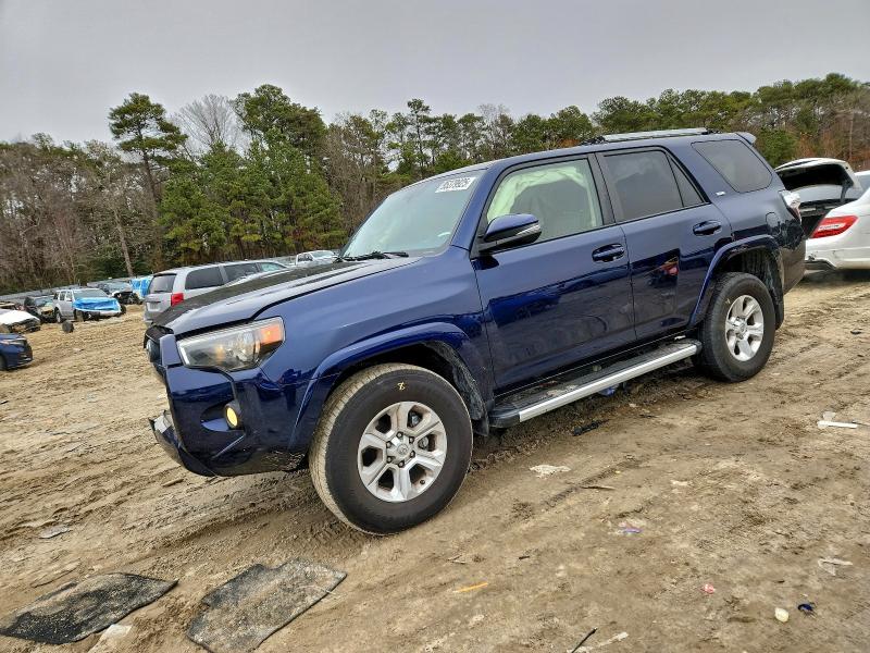TOYOTA 4RUNNER SR 2017 with VIN JTEBU5JR8H5410403 - Photo from auction