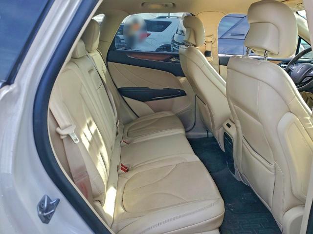 Photo 11 from auction – 2015 LINCOLN MKC with VIN 5LMCJ2A91FUJ01402