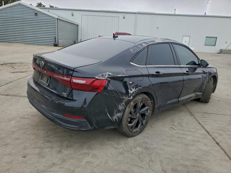 Photo 3 from auction – 2025 VOLKSWAGEN JETTA with VIN 3VW7X7BU5SM004366