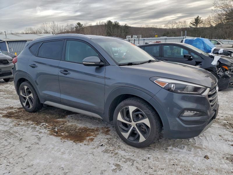 Photo 4 from auction – 2017 HYUNDAI TUCSON LIM with VIN KM8J3CA20HU406311