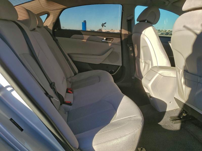 Photo 10 from auction – 2016 HYUNDAI SONATA SE with VIN 5NPE24AF6GH300973