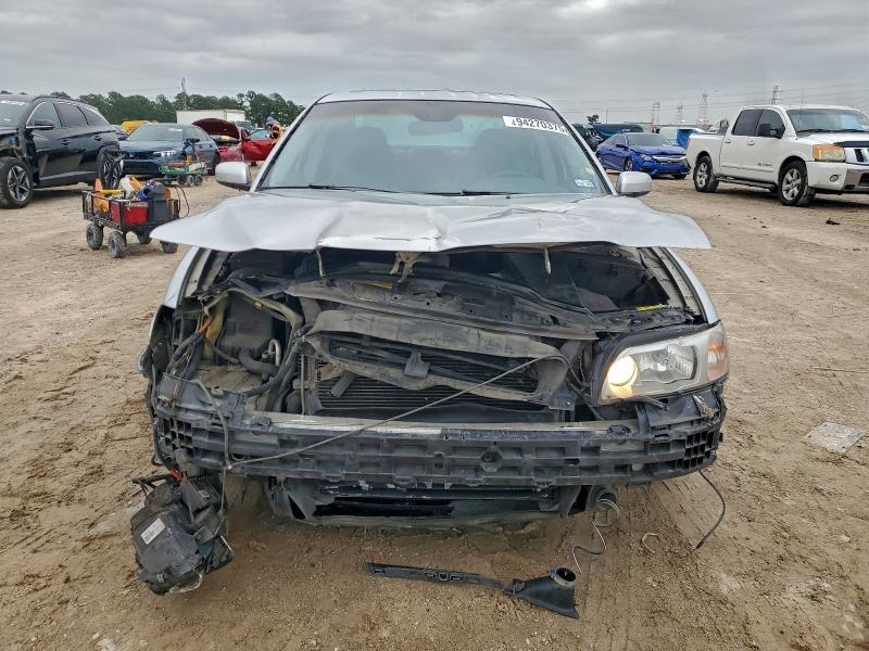 Zdjęcie 5 z aukcji – 2005 VOLVO S60 R z VIN YV1RH527852442909