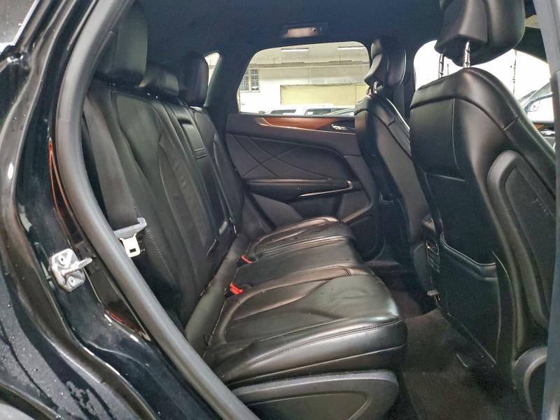 Photo 11 from auction – 2017 LINCOLN MKC SELECT with VIN 5LMCJ2D92HUL34672