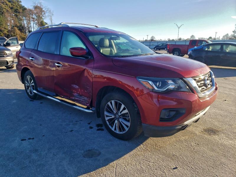 Photo 4 from auction – 2017 NISSAN PATHFINDER with VIN 5N1DR2MN0HC643902