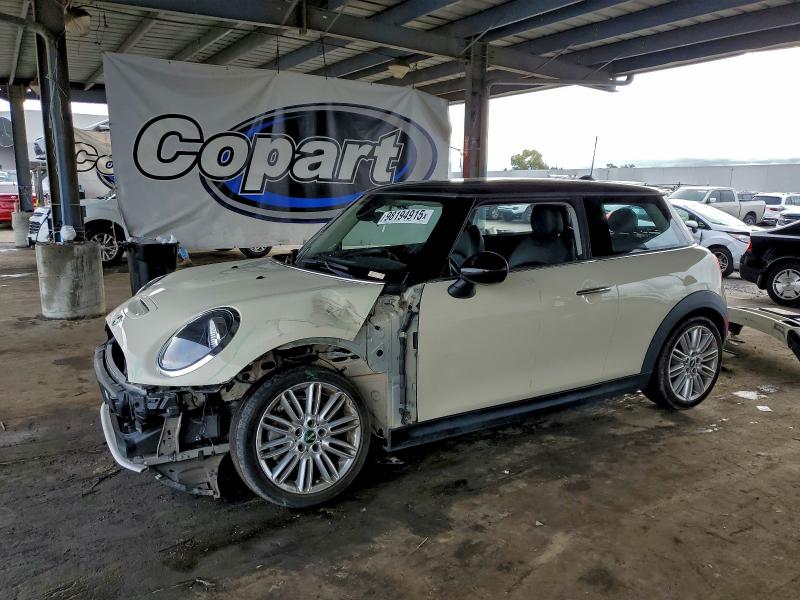 MINI COOPER S 2019 with VIN WMWXP7C5XK2A54598 - Photo from auction