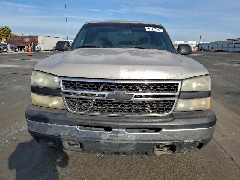 Photo 5 from auction – 2006 CHEVROLET SILVERADO with VIN 1GCEC19V96Z159492