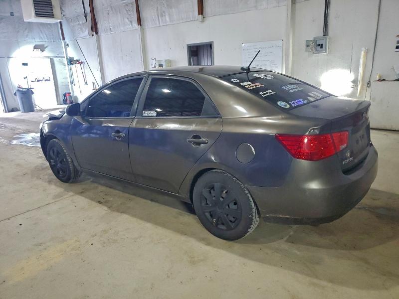 Photo 2 from auction – 2011 KIA FORTE EX with VIN KNAFU4A23B5380220
