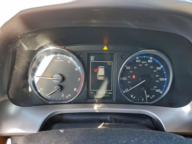 Photo 9 from auction – 2016 TOYOTA RAV4 LIMIT with VIN JTMDFREV1GD182464