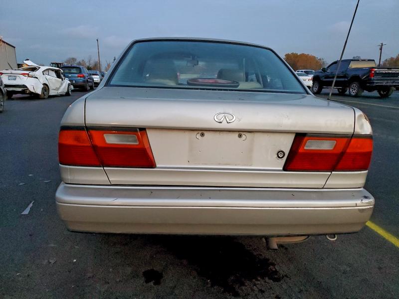Photo 6 from auction – 1995 INFINITI G20 with VIN JNKCP01D3ST520980
