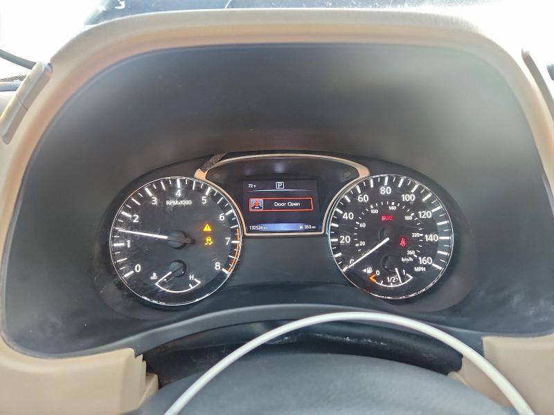 Photo 9 from auction – 2017 NISSAN PATHFINDER with VIN 5N1DR2MN6HC690545
