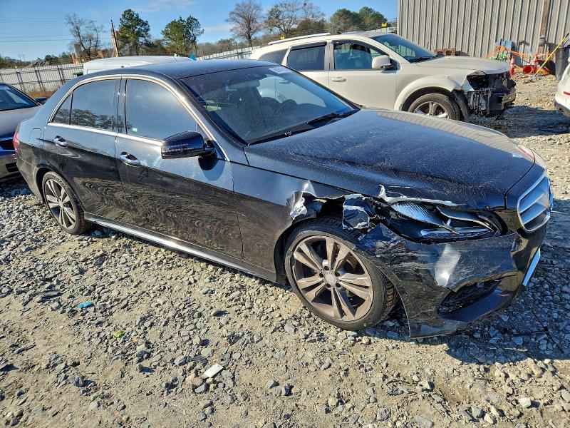 Photo 4 from auction – 2014 MERCEDES-BENZ E 350 with VIN WDDHF5KBXEA976503