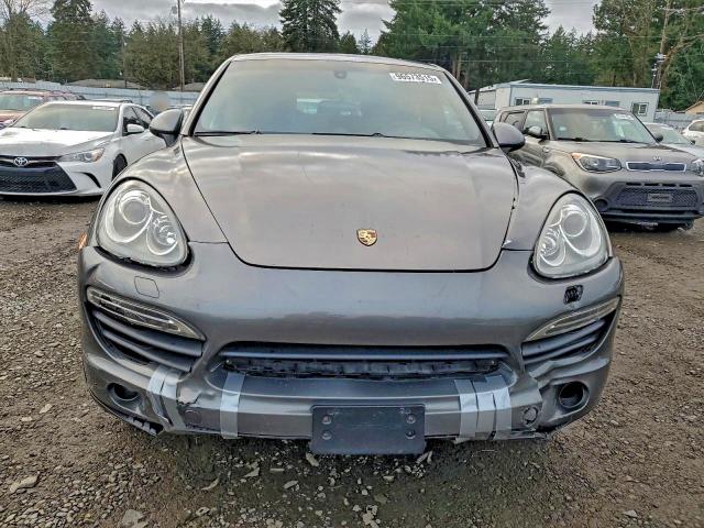 Photo 5 from auction – 2012 PORSCHE CAYENNE S with VIN WP1AE2A28CLA93062