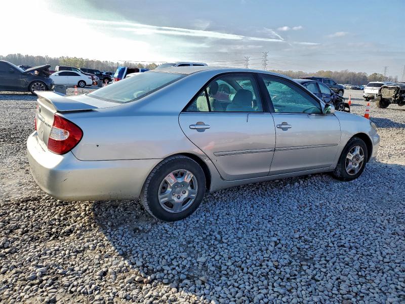 Photo 3 from auction – 2003 TOYOTA CAMRY LE with VIN 4T1BE32K13U783431