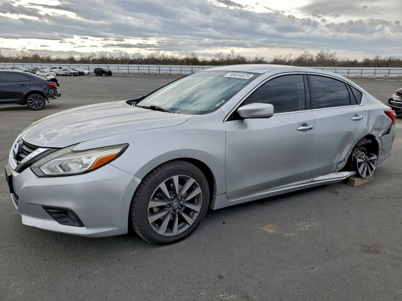 NISSAN ALTIMA 2.5 2017 with VIN 1N4AL3AP3HC206227 - Photo from auction